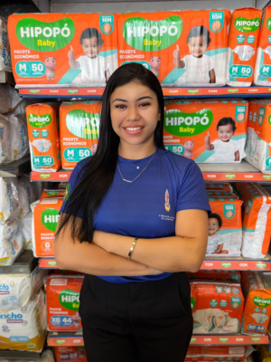 Brenda Santos, Vendedora da Kalbir Atacado em Maracanaú | Lojas Kalbir