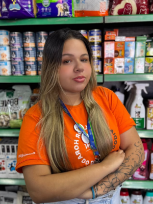 Ingrid Michaele, Vendedora da Kalbir Rações em Maracanaú | Lojas Kalbir
